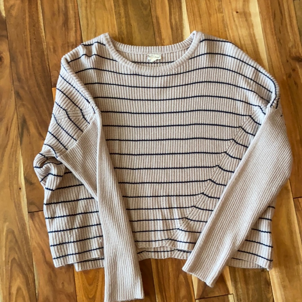 Cropped sweater